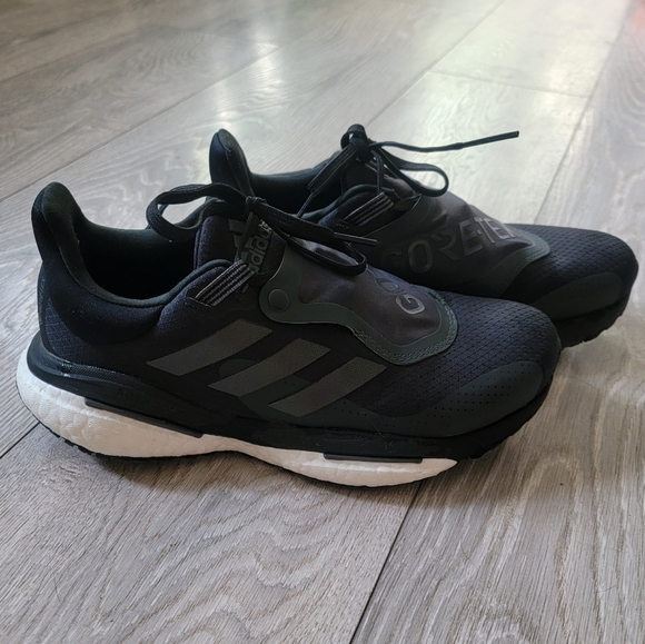 Adidas Gortex Running Shoes - Picture 2 of 6